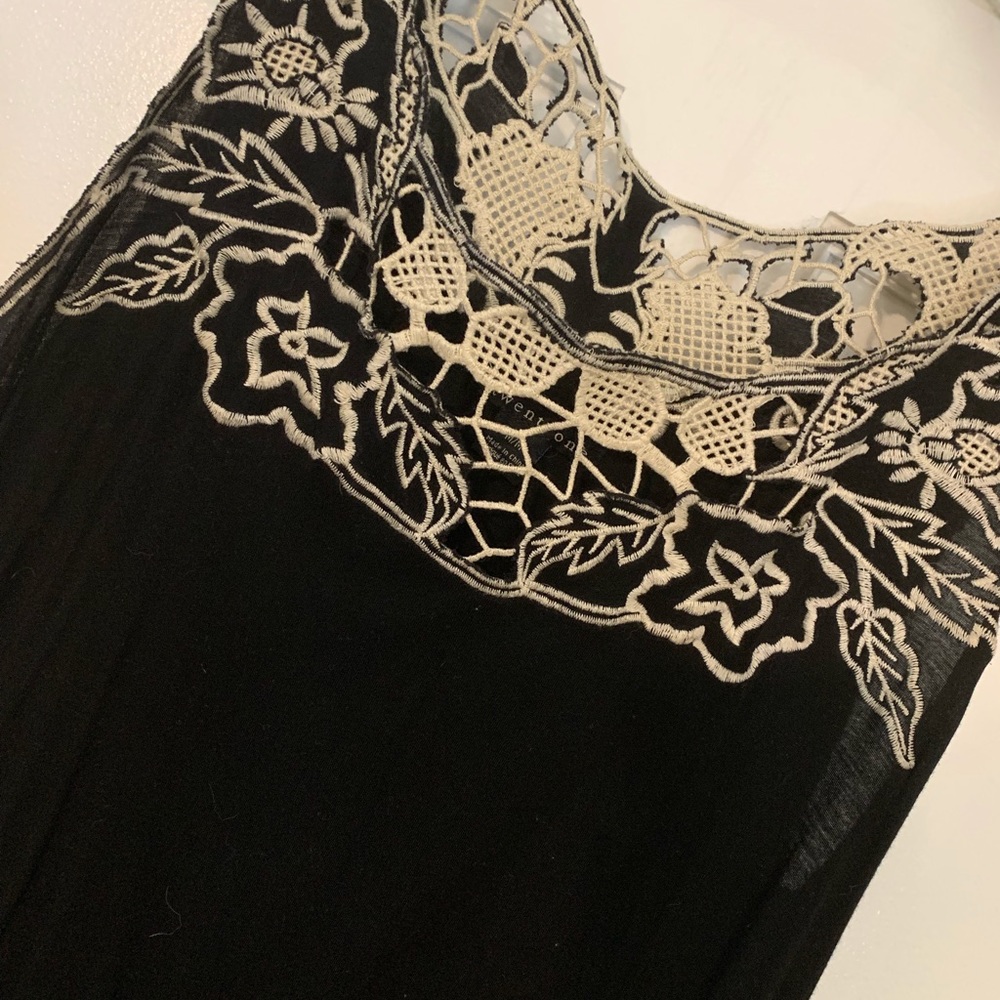 Twenty-One Lace Tank Top with Pockets